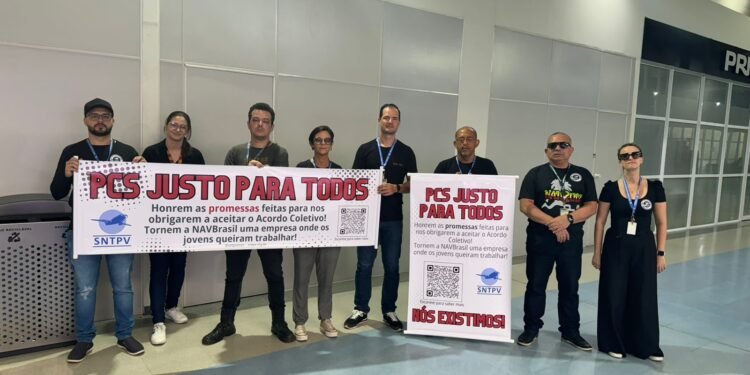 Empregados protestam contra condução do Programa de Cargos e Salários