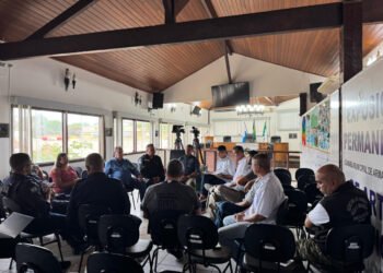 Metas do Plano Verão são debatidas entre vereadores da Comissão de Turismo e secretários de Búzios