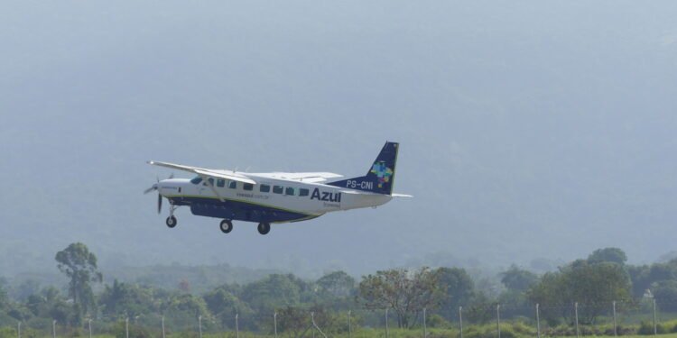 Voa Maricá: Passageiros contemplados pagam R$ 100 na passagem aérea para São Paulo