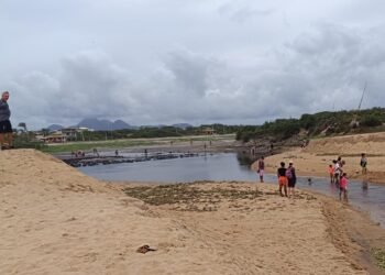 Lagoa do Iriry ‘sem água’ vira atração turística