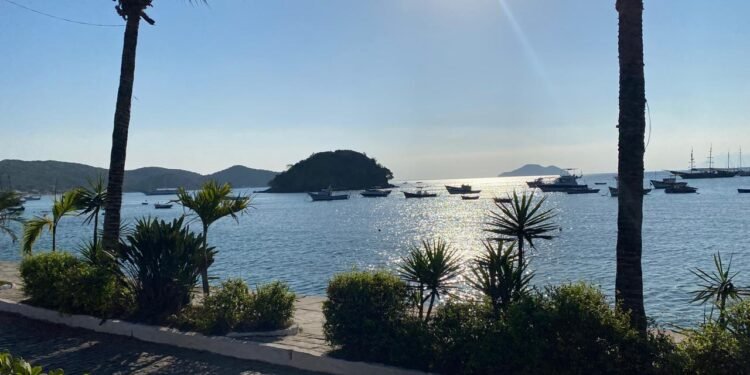 Megaferiado de novembro promete movimentar Búzios