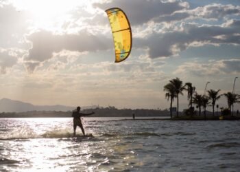 Araruama recebe título de ‘Capital do Kitesurf’ do Estado do Rio de Janeiro