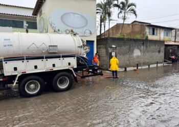 Prefeitura de Búzios trabalha para minimizar os impactos dos alagamentos no município