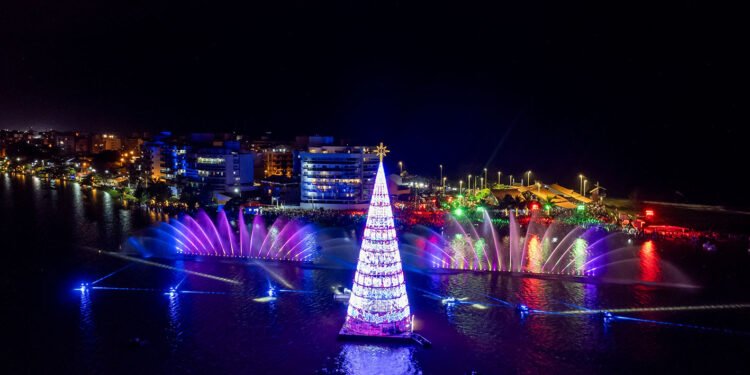 Natal na Lagoa de Imboassica. Macaé/RJ. Data: 17/12/2023.