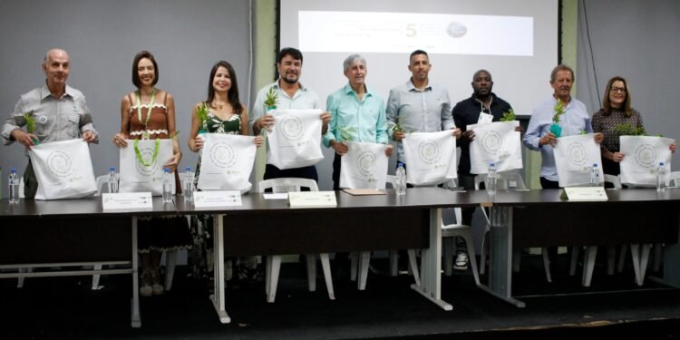 Carapebus participa da 1ª Conferência Intermunicipal do Meio Ambiente e Mudanças do Clima