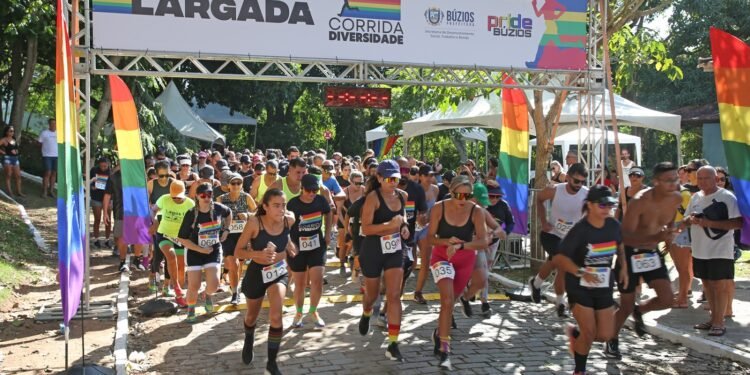 Giro na Diversidade: Corrida da Diversidade celebra união da população LGBT+ em Búzios