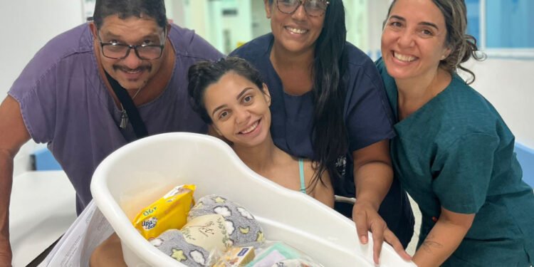 Primeira macaense a nascer em 2025 veio ao mundo pesando 2.205kg