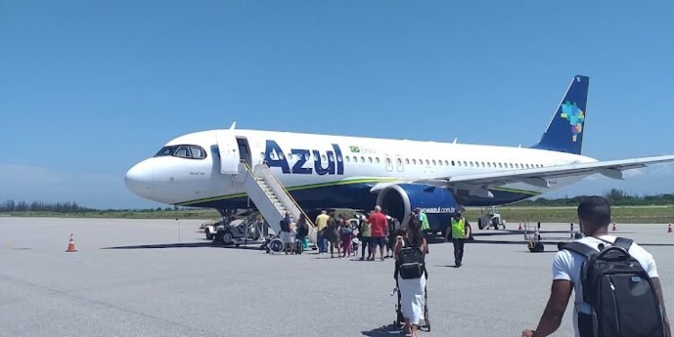 Secretário de Turismo de Cabo Frio fala sobre suspensão dos voos da Azul e possibilidade de novas partidas