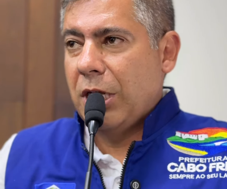 Prefeito de Cabo Frio anuncia pagamento integral dos servidores na terça-feira (28)