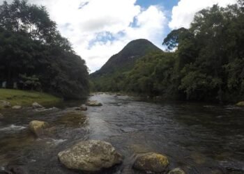 O rio Macaé por Grazielle Heguedusch