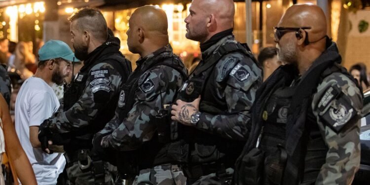 Macaé reforça segurança dos foliões; é recomendado crianças estar identificadas com etiquetas