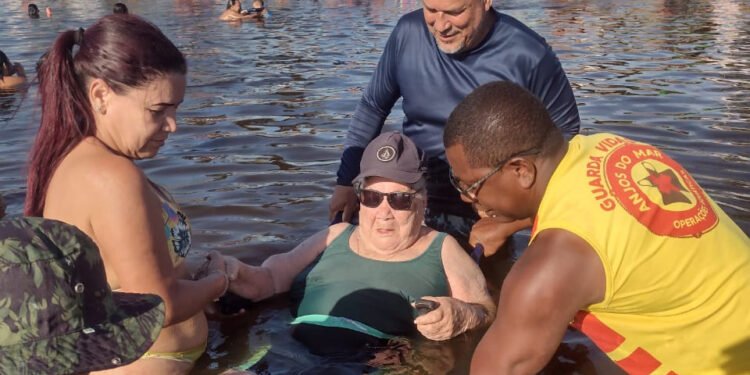 Pessoas com mobilidade reduzida ganham acesso a Praia de Carapebus