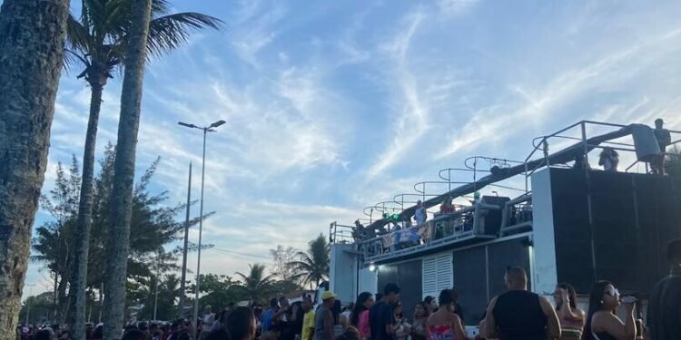 Marchinhas, blocos carnavalescos e matinês marcam o Carnaval de Casimiro de Abreu