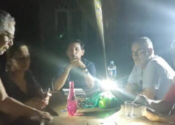 Moradores de Quissamã e Carapebus sofrem com falta de luz diariamente