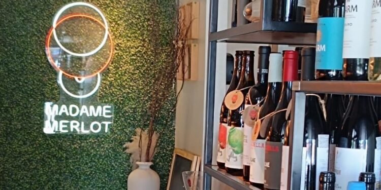 Madame Merlot a exclusiva e conceituada adega gastronômica da Costa do Sol