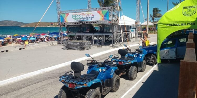Suspensão temporária da Bandeira Azul na Praia do Peró, em Cabo Frio
