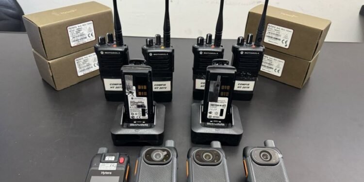 Câmeras corporais são utilizadas por fiscais da Comfis de Rio das Ostras