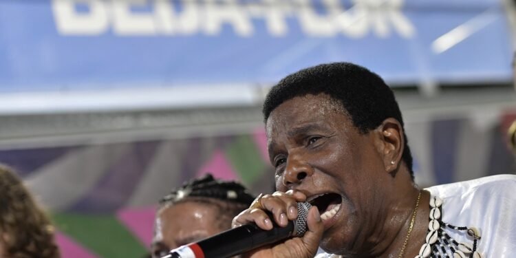 Beija-Flor é a grande campeã do Carnaval 2025; confira a classificação