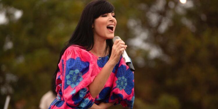 Fernanda Brum é destaque do AdoraSom Gospel em Macaé