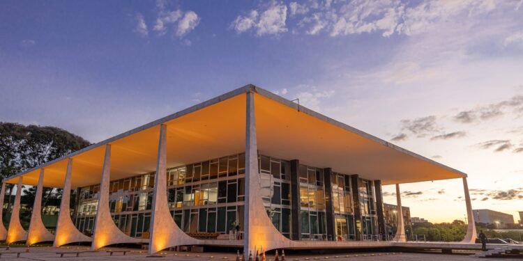 STF autoriza apreensão de CNH e passaporte de devedores em casos específicos