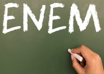Enem 2025: começa prazo para pedir isenção da taxa de inscrição
