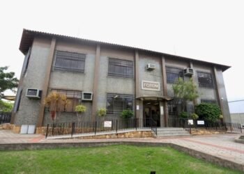 Rio das Ostras abre processo seletivo para contratação temporária de agentes administrativos