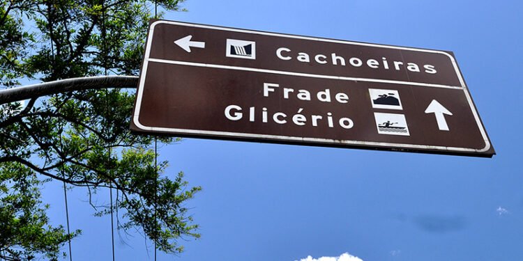 Falta de comunicação na Serra Macaense volta à pauta na Câmara Municipal