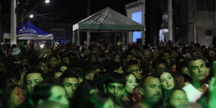 São Pedro da Aldeia Inaugura cinema Cine São Pedro