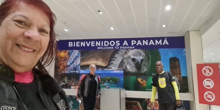 Casal de Cabo Frio segue de moto rumo ao Alasca (EUA)