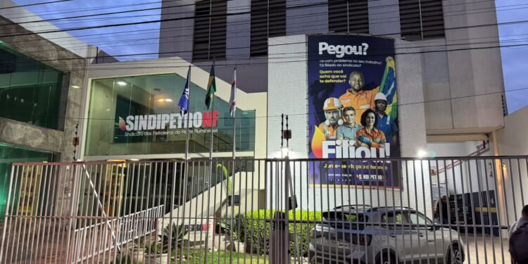 Congresso dos Petroleiros começa nesta terça (10) em Macaé