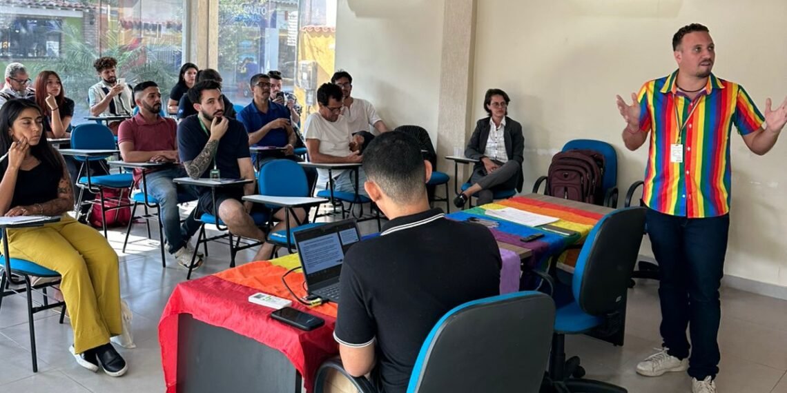 Búzios promove capacitação para atendimento ao turista LGBT+