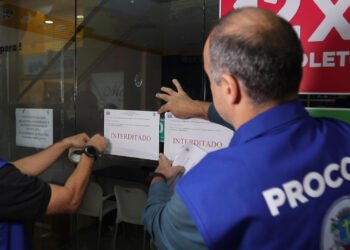 Agência de viagens suspeita de lesar clientes é interditada em Macaé