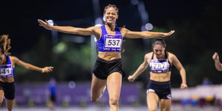 Macaense, eleita Atleta Revelação brasileira, quebra recordes e parece voar nas pistas