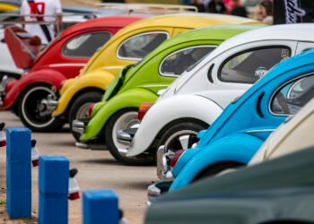 Exposição de carros antigos agita fim de semana em Macaé; confira os shows