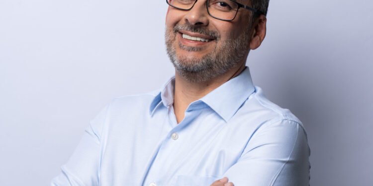 Entrevista: Zé Alexandre fala dos bastidores e planos que movimentam Maricá