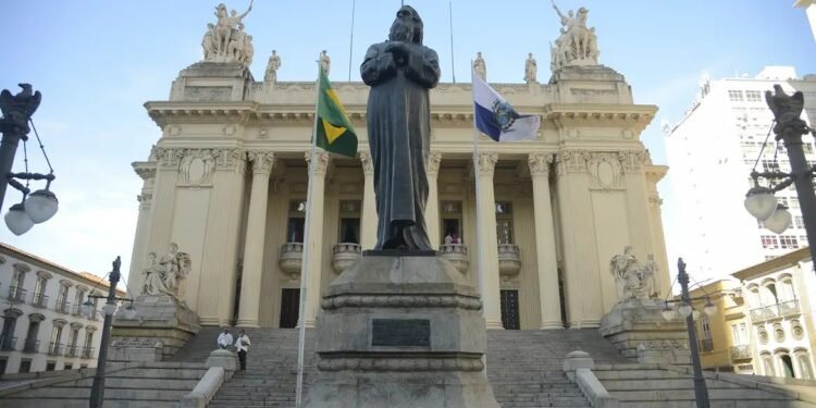 Concurso da Alerj terá 109 vagas para níveis médio e superior; veja detalhes