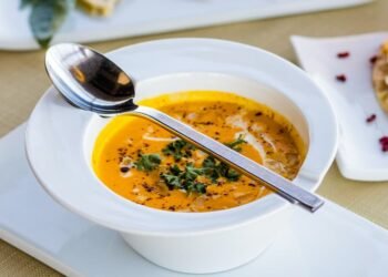 Alimentação no inverno: o que muda no corpo e no prato?