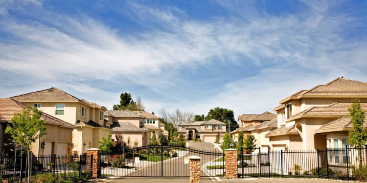 Conflitos em condomínios: quando o advogado pode (e deve) ser acionado