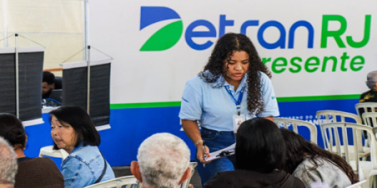 Detran Presente leva serviços a São Pedro da Aldeia nesta quarta-feira (3)