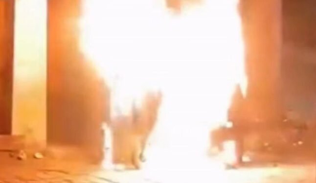 Lixeira é destruída por fogo em Búzios