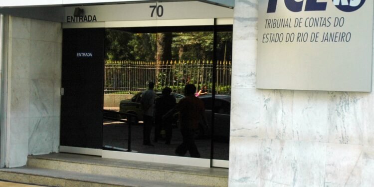 Prefeituras fluminenses falham na transparência dos dados digitais, aponta TCE-RJ