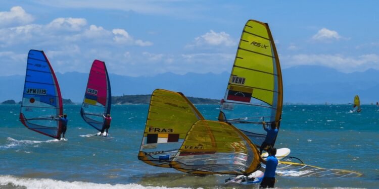 Búzios pode ganhar Bolsa Atleta Náutico para apoiar esportistas locais; veja como vai funcionar