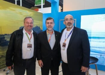 Encontro reúne representantes da região para discutir rota aérea entre Guarulhos e Cabo Frio