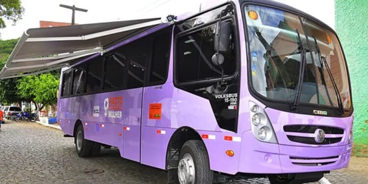 ‘Ônibus Lilás’ oferece orientação jurídica e serviços de saúde gratuitos para mulheres em Tamoios; veja como vai funcionar