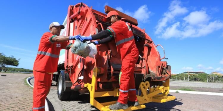 Coleta de lixo terá novo horário em Rio das Ostras; confira