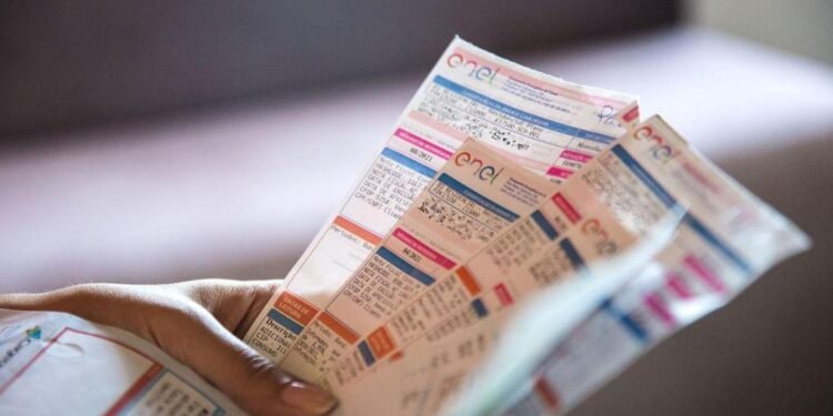 Conta de luz terá bandeira vermelha em outubro