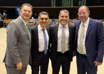 Médicos da região são recebidos na Câmara dos Deputados em Brasília