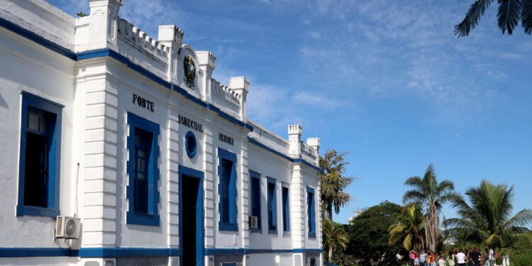 Tour gratuito no Forte Marechal Hermes, em Macaé; veja como participar