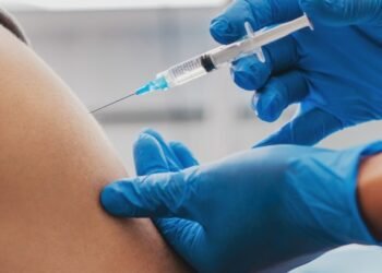 Shopping Plaza Macaé recebe ação de vacinação contra HPV neste sábado (4); veja o horário