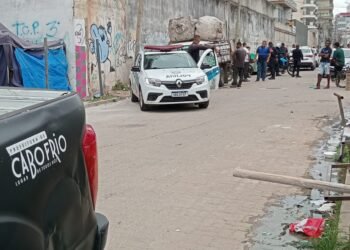 Comércio irregular de recicláveis é alvo de fiscalização em Cabo Frio